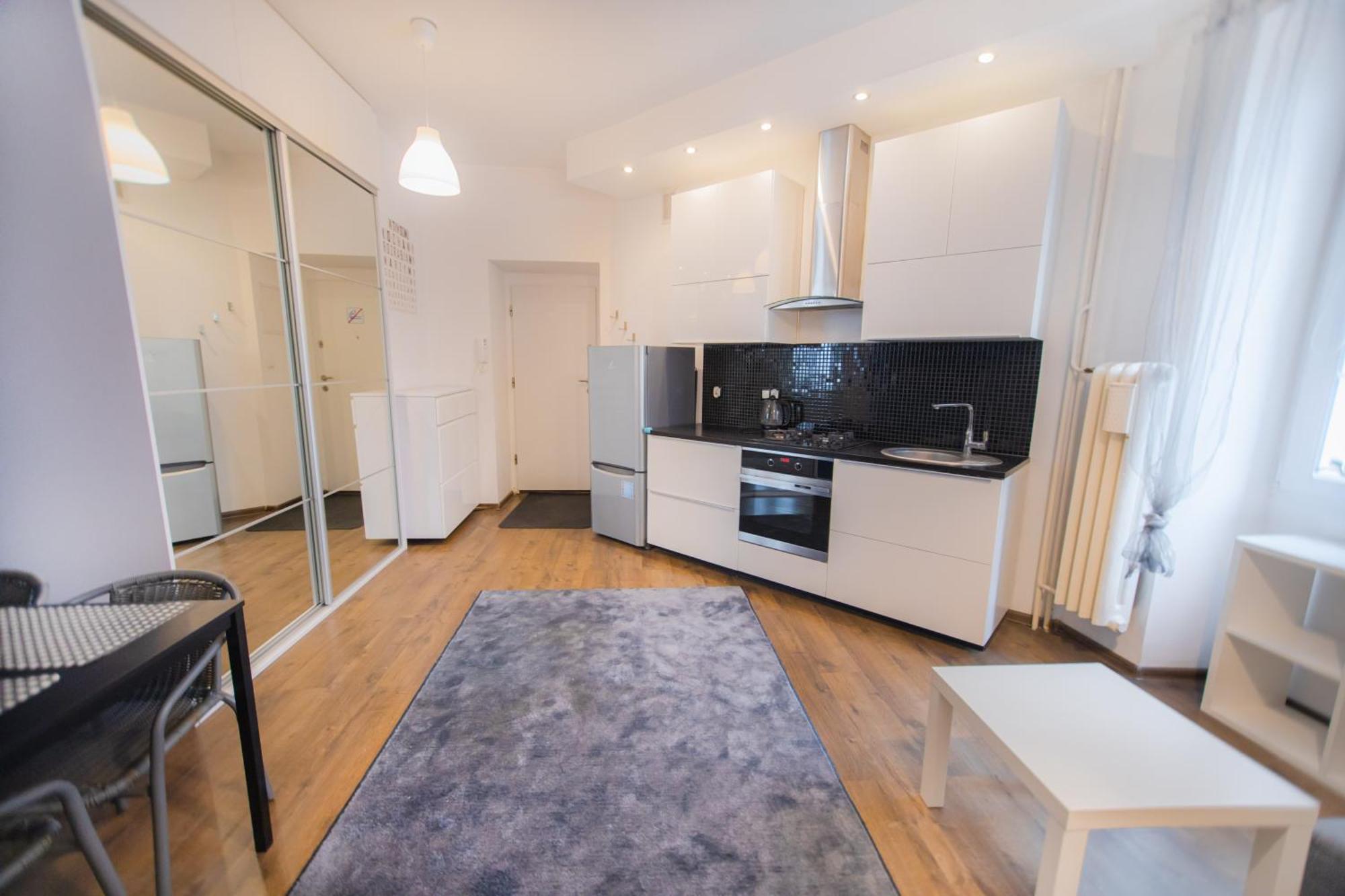 Poznanska Apartment. Great Location. Center Lägenhet Warszawa